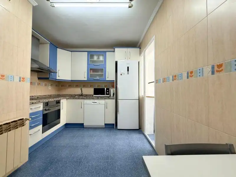 Cocina de Piso en venta en Valladolid con Calefacción y Balcón