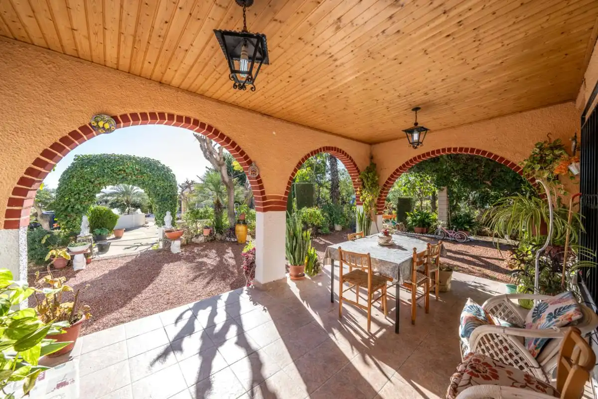 Terrassa de Casa o xalet en venda en Crevillent amb Aire condicionat, Calefacció i Jardí privat