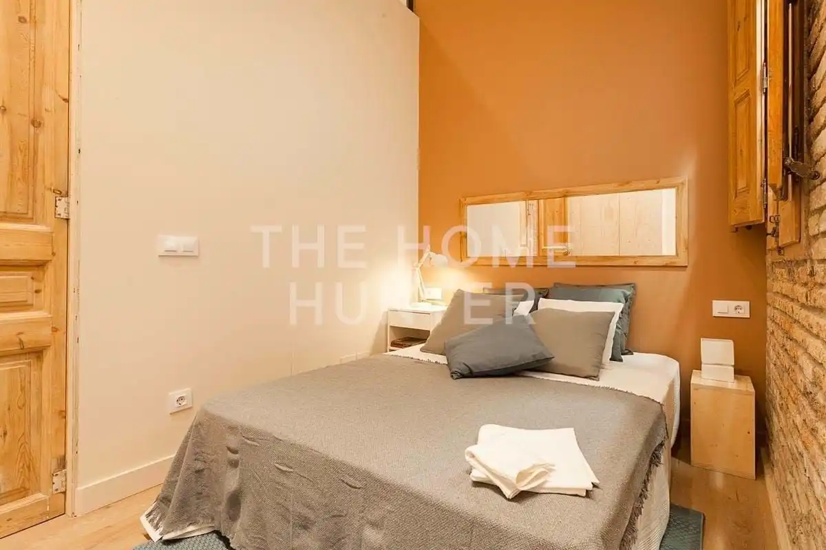 Schlafzimmer von Wohnung zum Verkauf in Barcelona mit Heizung, Privatgarten und Terrasse