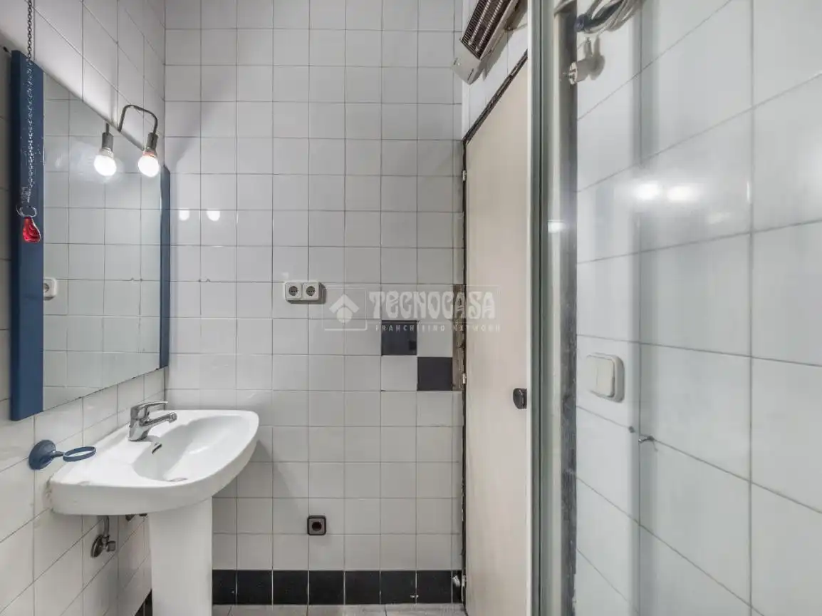 Baño de Piso en venta en Madrid con Calefacción