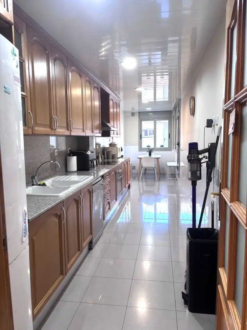 Cocina de Dúplex en venta en Sant Boi de Llobregat con Aire acondicionado, Calefacción y Terraza