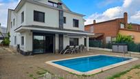 Exterior view of House or chalet for sale in Palau-solità i Plegamans  with Heating, Private garden and Terrace