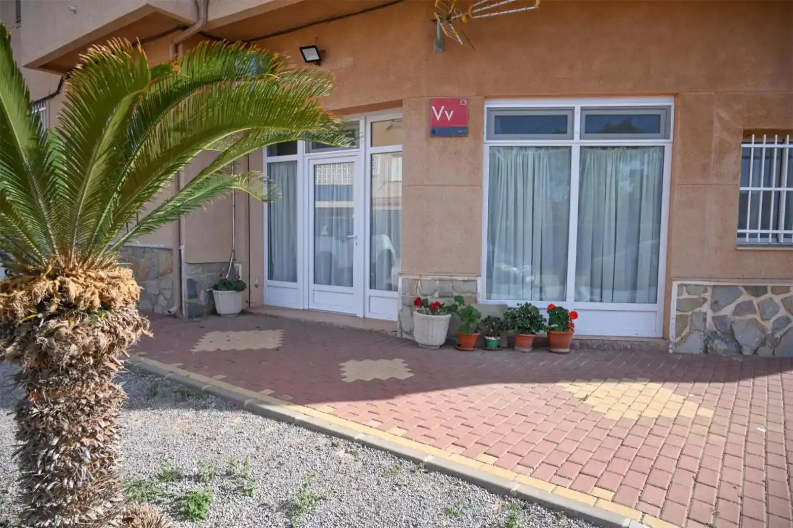 Wohnung zur Miete in Cartagena mit Klimaanlage, Privatgarten und Parkett
