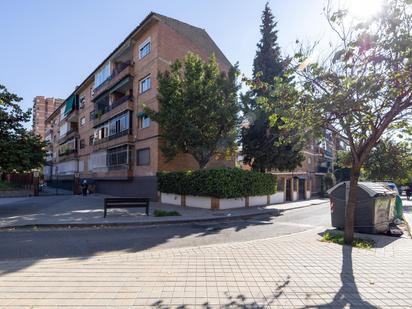 Exterior view of Flat for sale in  Granada Capital  with Heating, Private garden and Terrace