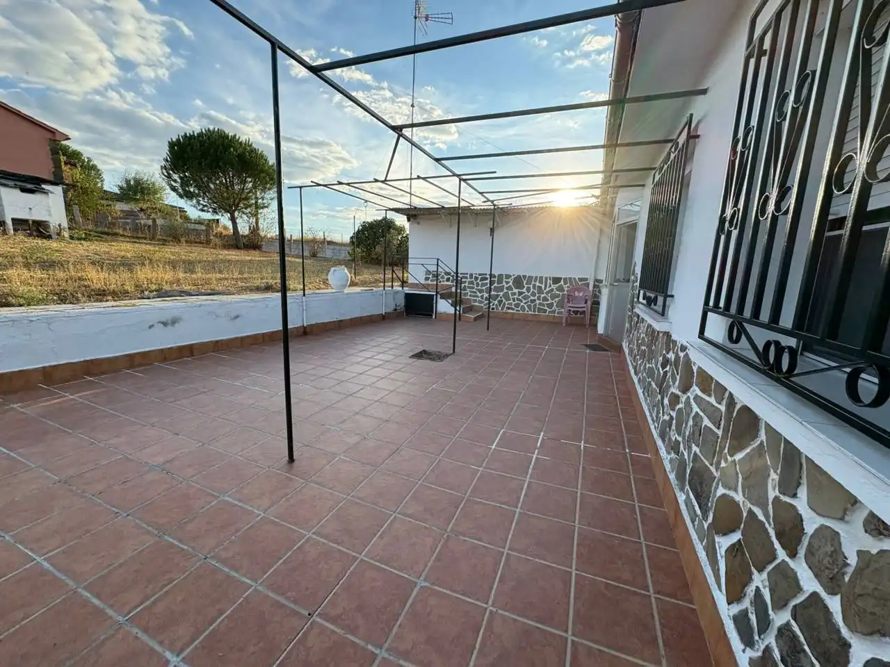 Terrassa de Casa o xalet en venda en Ituero de Azaba amb Calefacció, Jardí privat i Terrassa