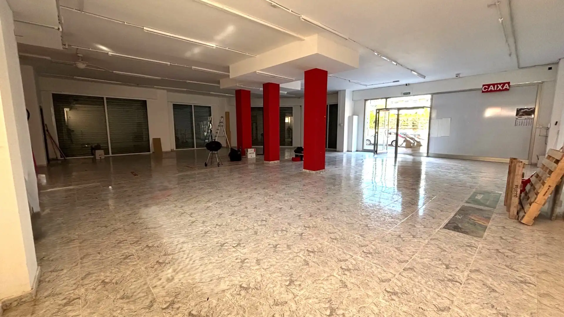 Geschaftsraum zur Miete in Lloret de Mar mit Terrasse