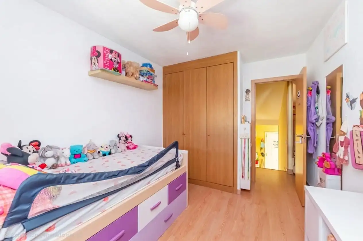 Habitación de Casa o chalet en venta en Rivas-Vaciamadrid con Aire acondicionado, Calefacción y Jardín privado