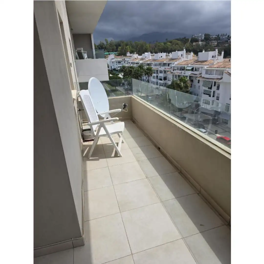 Terrassa de Apartament en venda en Marbella amb Aire condicionat i Piscina comunitària