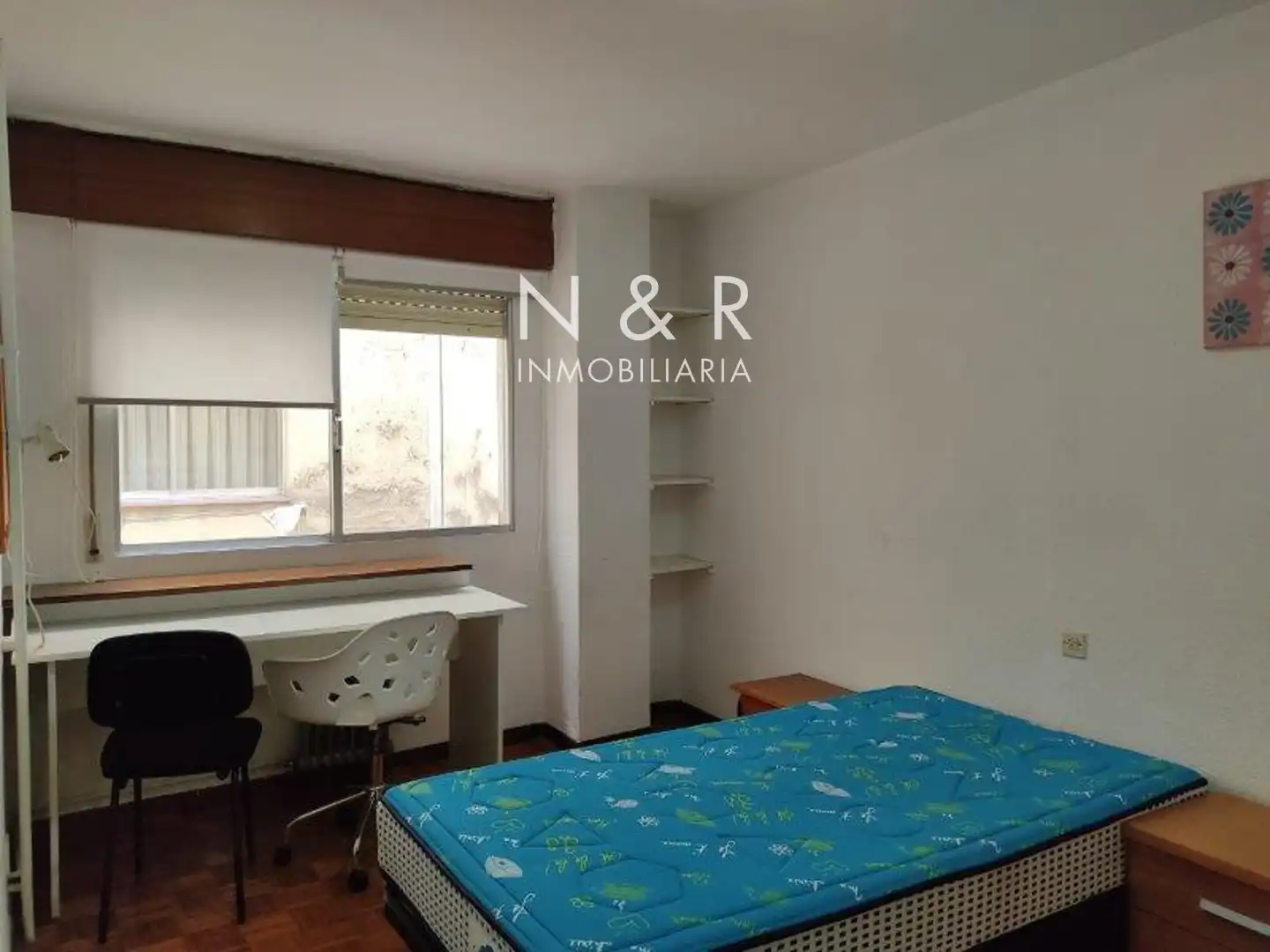 Habitación de Piso de alquiler en Santiago de Compostela  con Calefacción y Amueblado