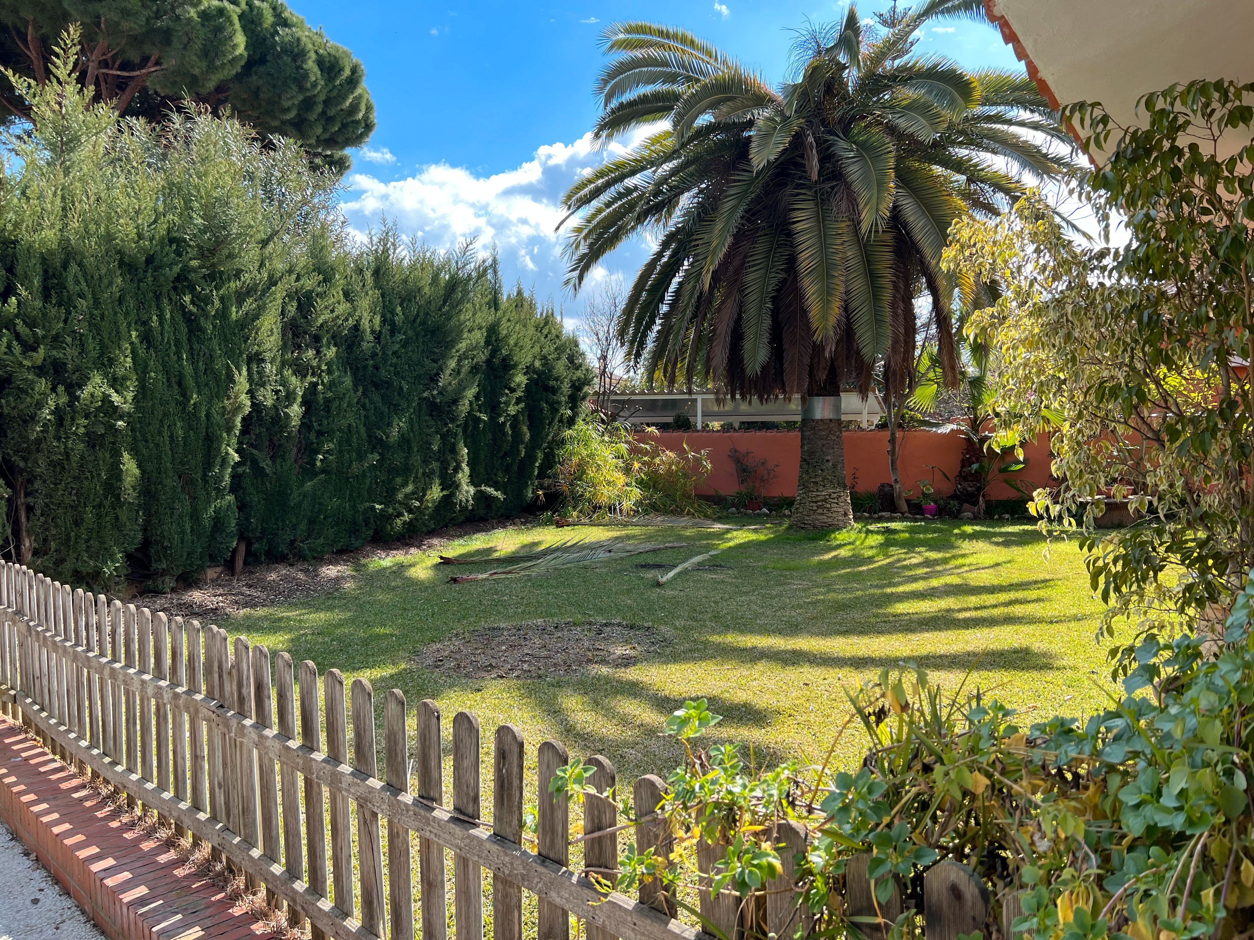 Jardí de Casa o xalet en venda en El Puerto de Santa María amb Aire condicionat, Jardí privat i Parquet