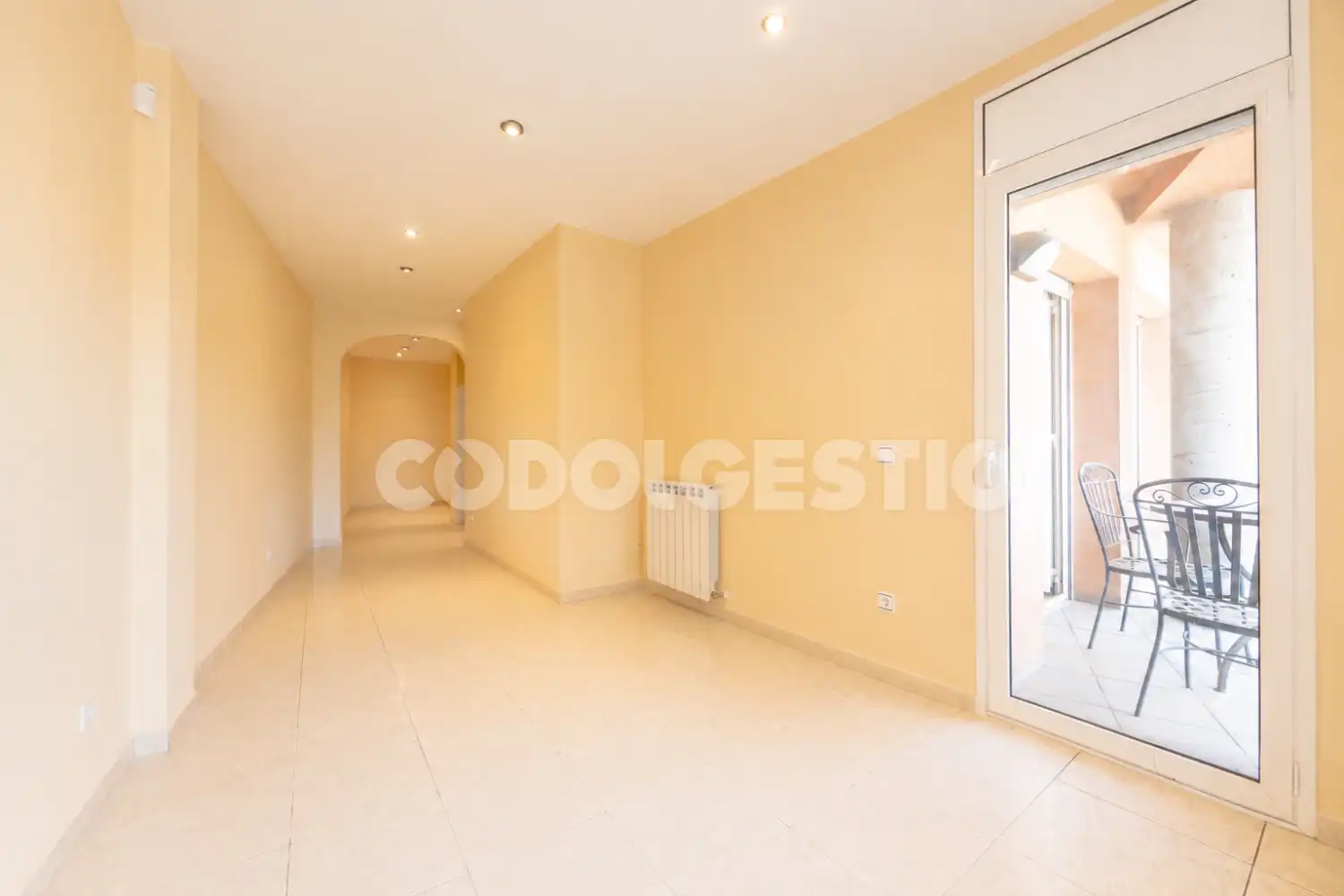 Piso en venta en Manlleu con Balcón