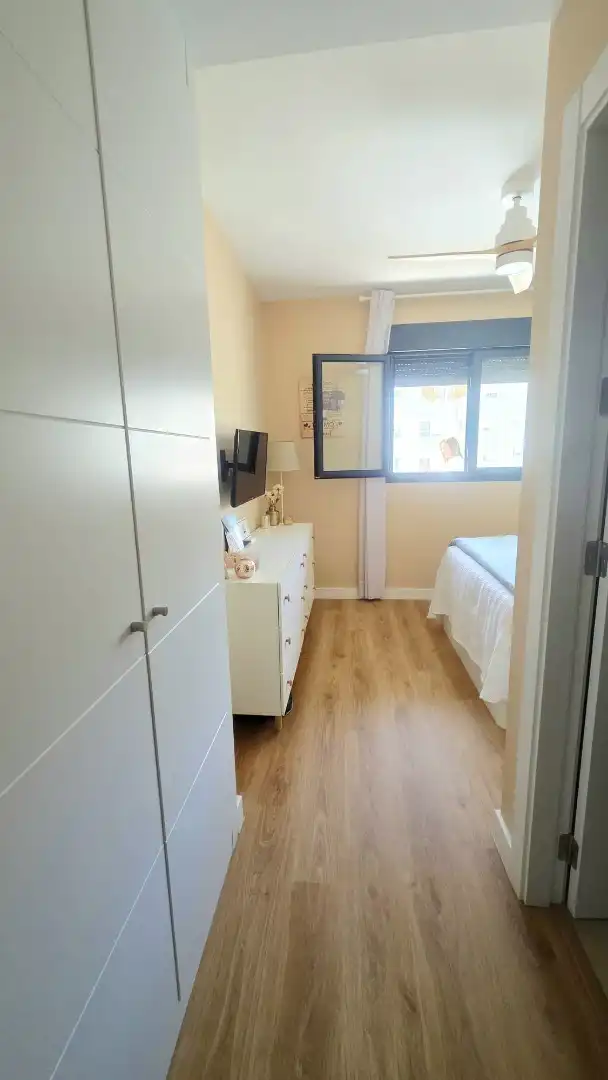 Bedroom of Flat for sale in Málaga  with Air Conditioner, Heating and Parquet flooring
