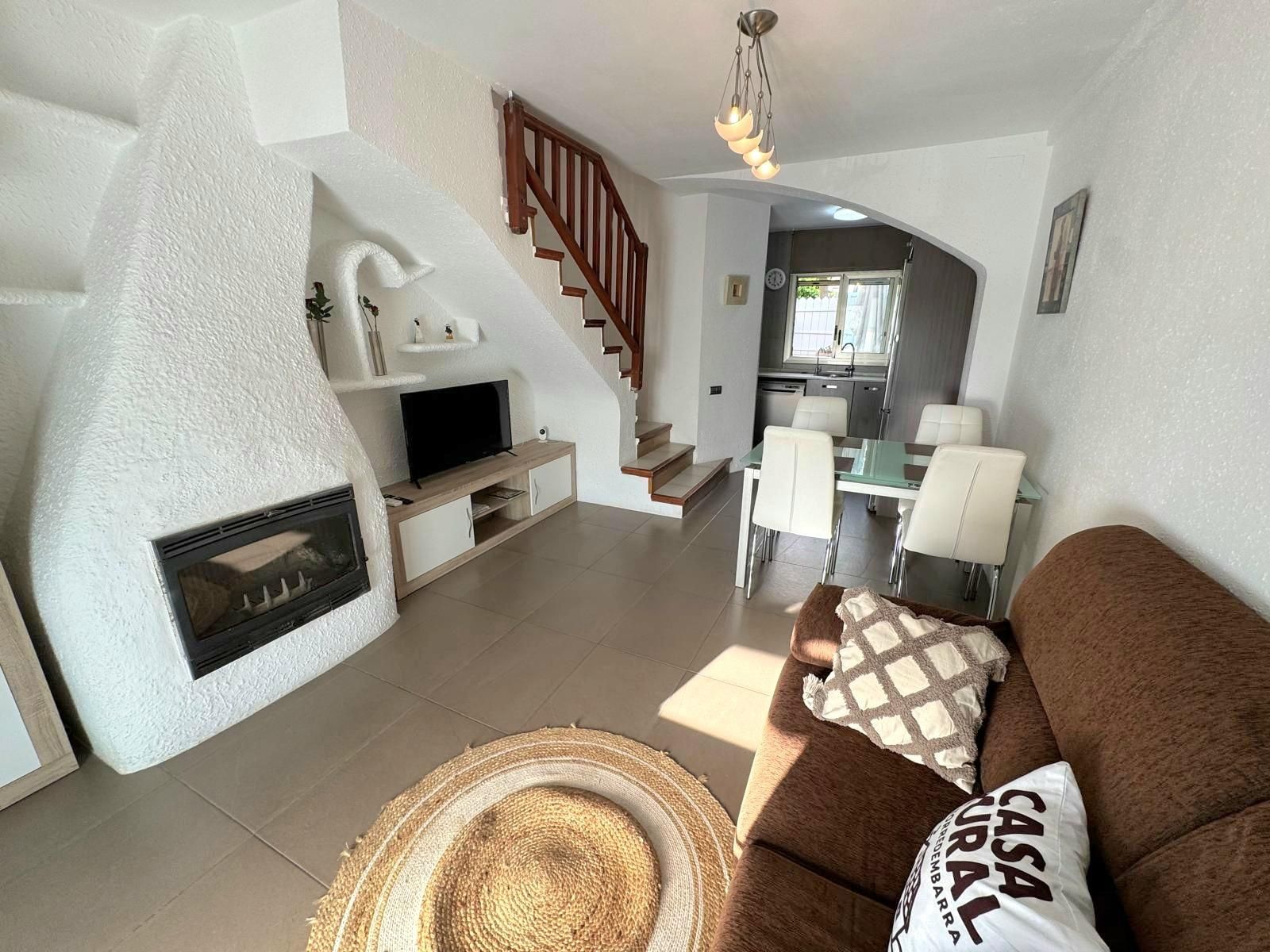 Living room of Single-family semi-detached for sale in Torredembarra  with Air Conditioner, Heating and Private garden