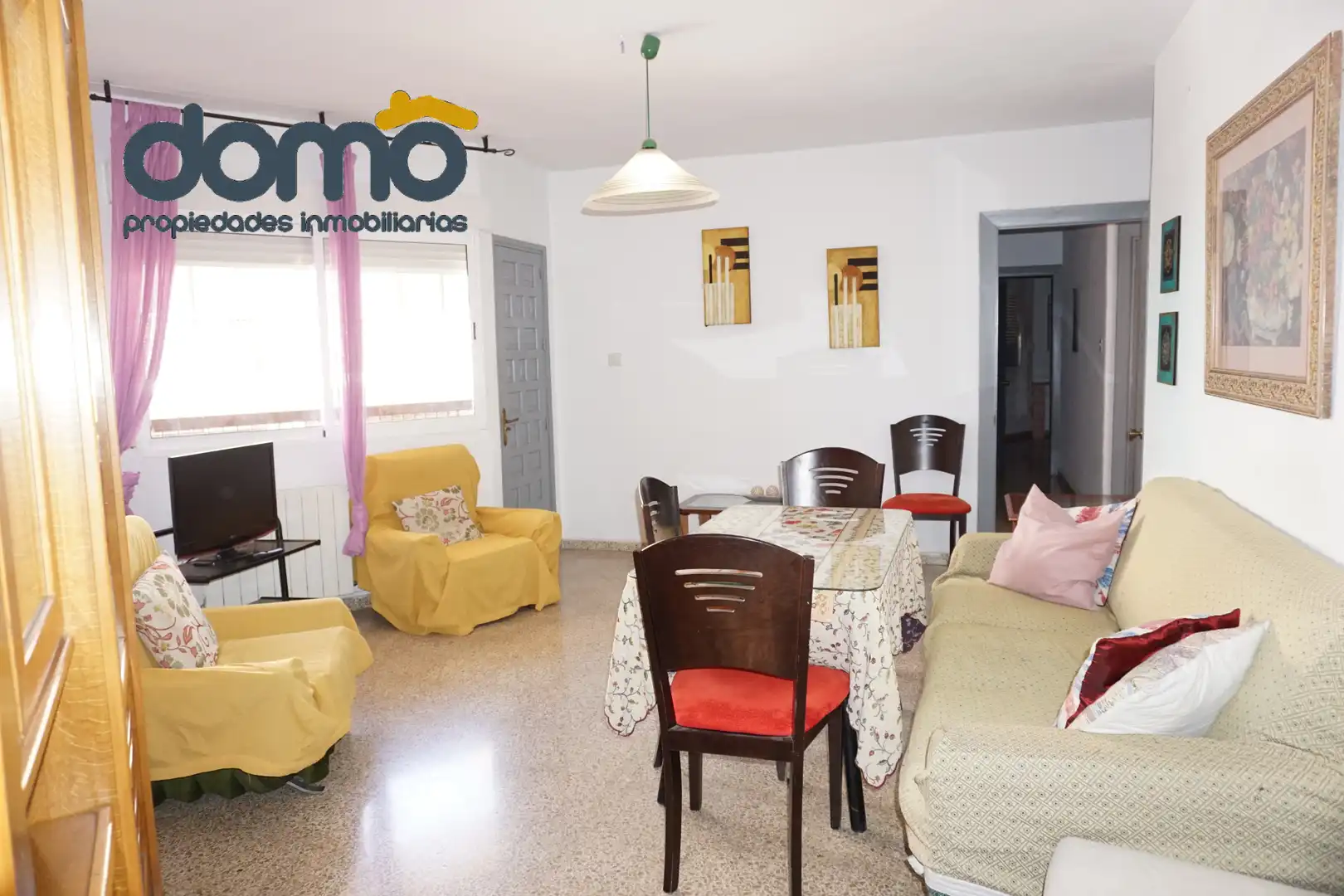 Sala de estar de Piso en venta en Granada con Calefacción, Amueblado y Horno
