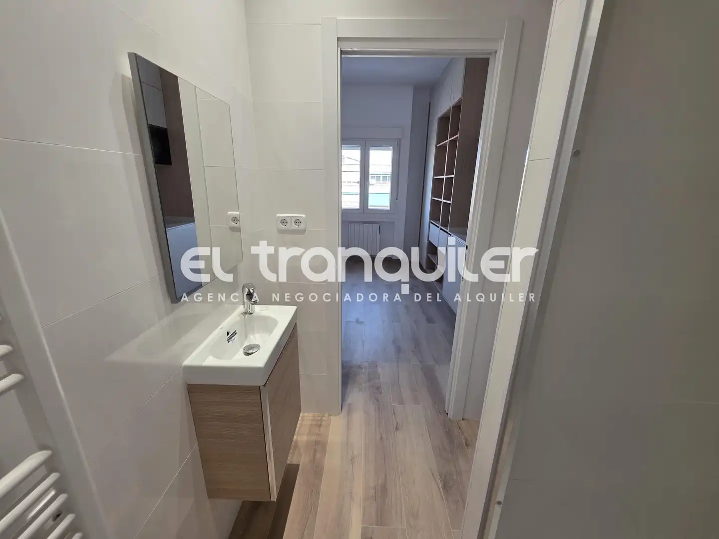 Schlafzimmer von Wohnung zur Miete in Madrid mit Klimaanlage und Waschmaschine