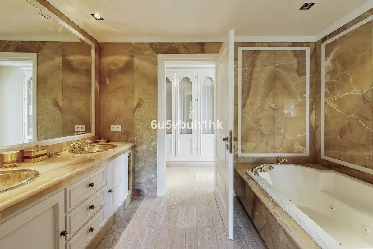 Penthouse with pool for sale in Milla de Oro, imagen 16