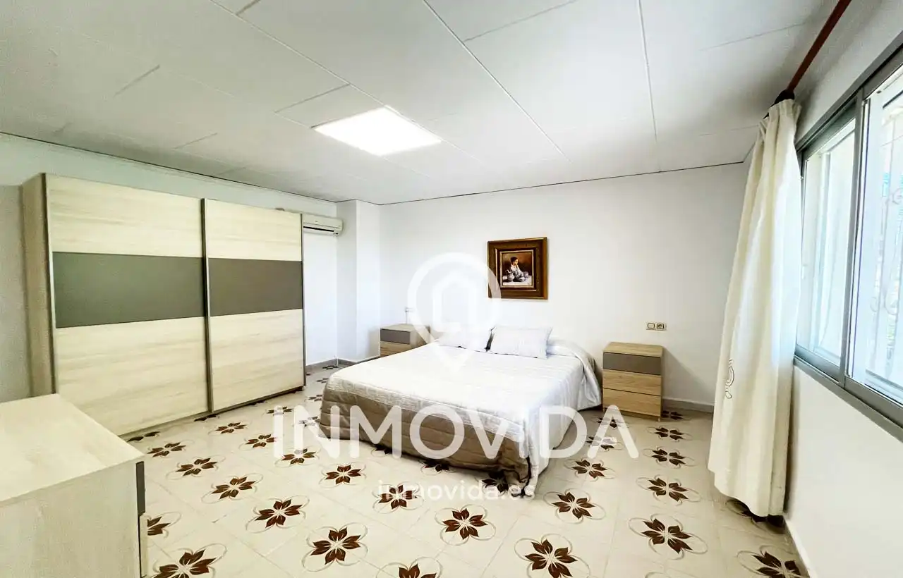 Villa con piscina in vendita a Plaça Numero 46, imagen 4
