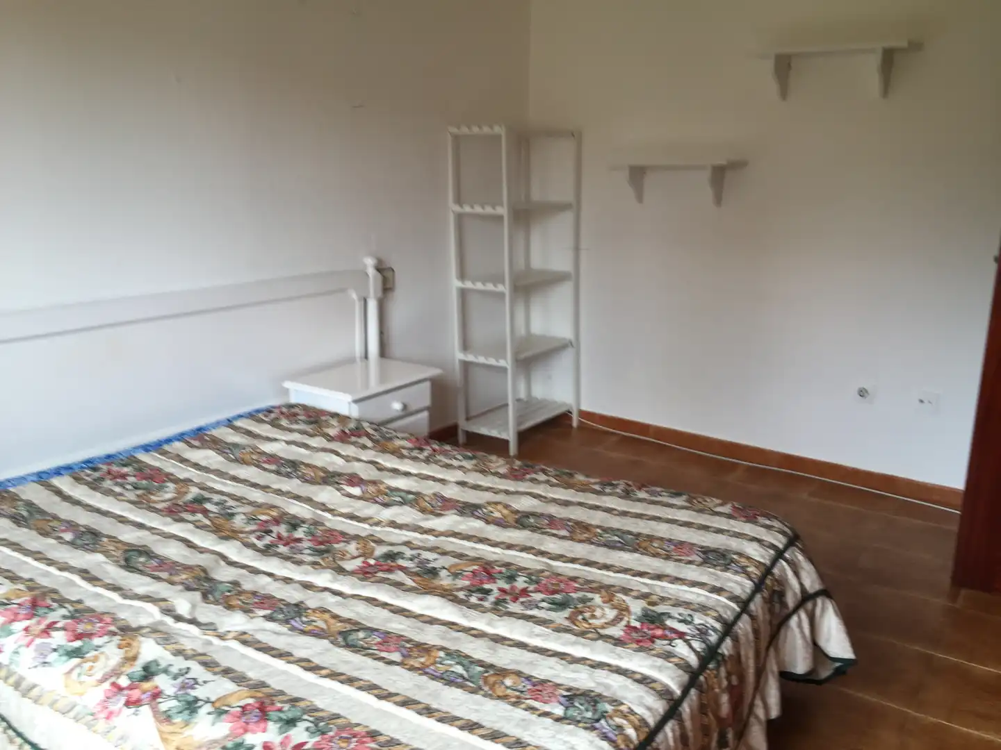 Bedroom of Flat for rent in Santiago de Compostela   with Furnished