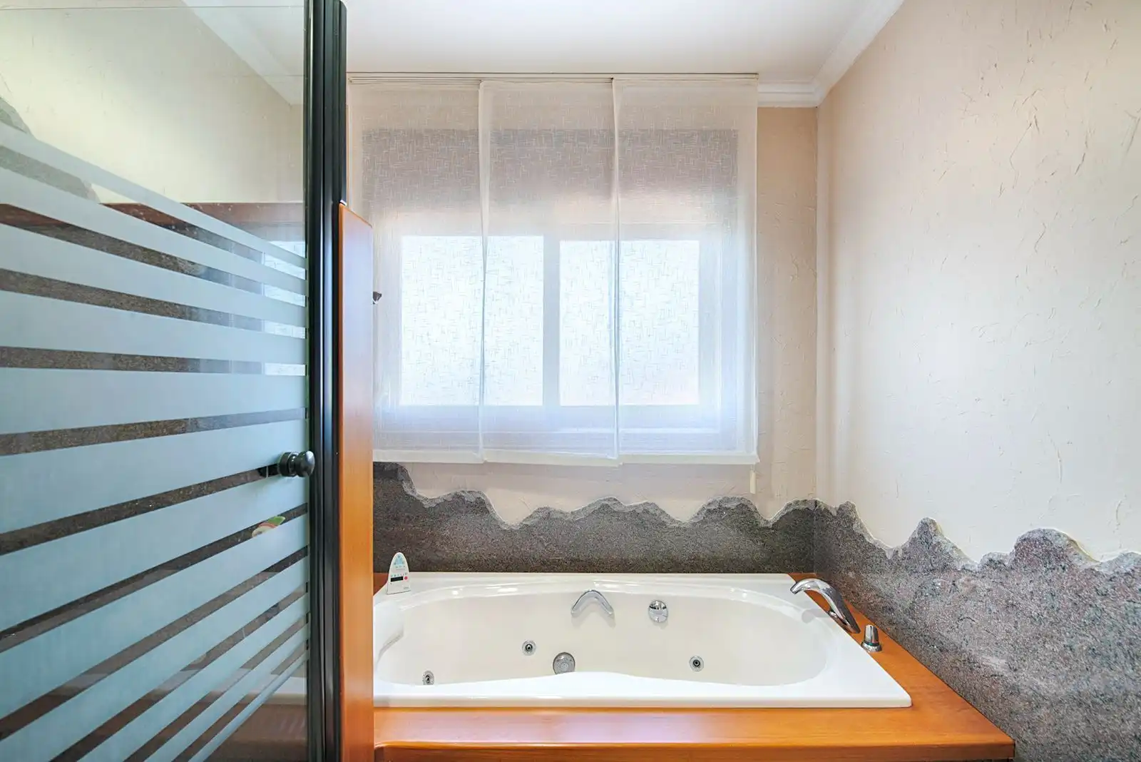 Casa con giardino in vendita a Porqueres, imagen 36