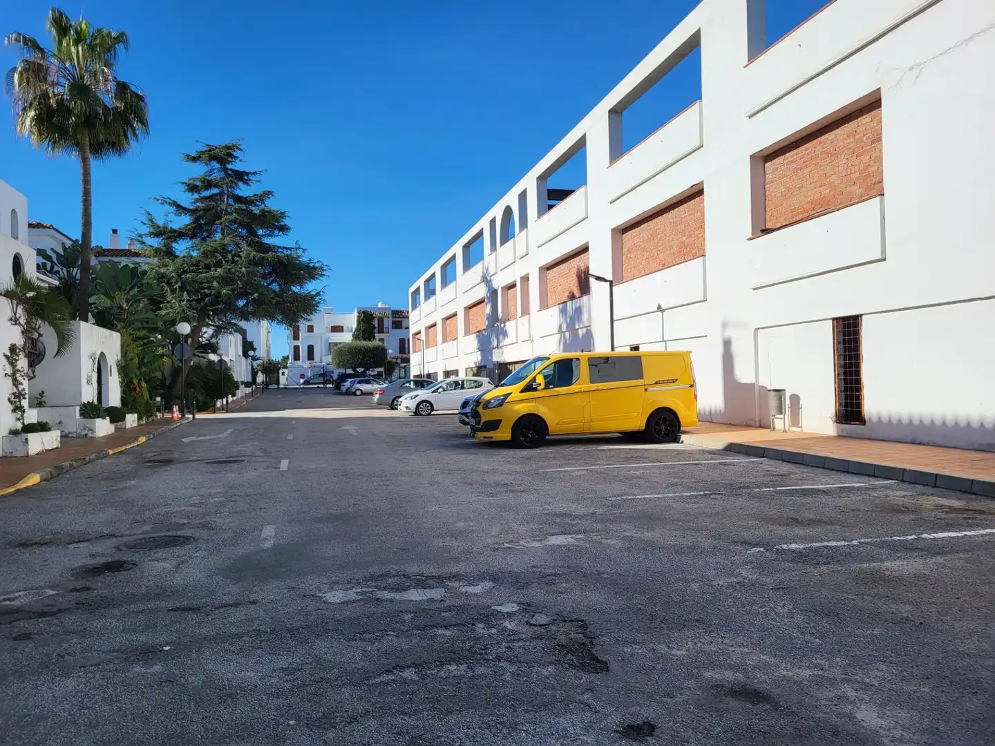 Parking de Casa o chalet en venta en Estepona con Aire acondicionado, Calefacción y Terraza