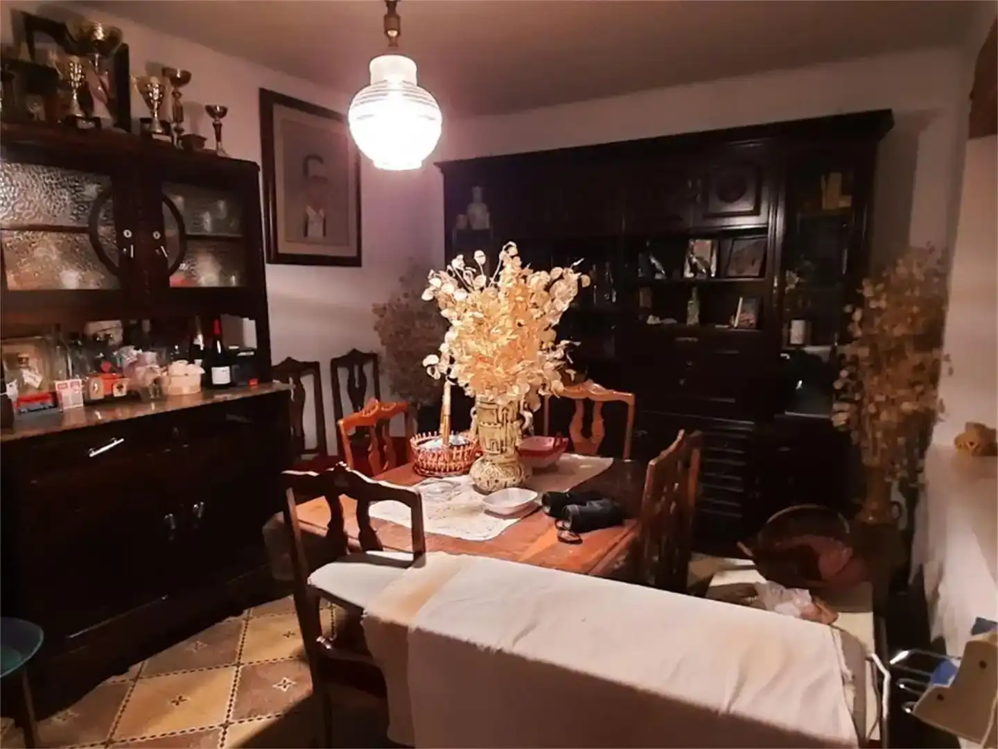 Menjador de Casa adosada en venda en La Ercina  amb Jardí privat i Moblat