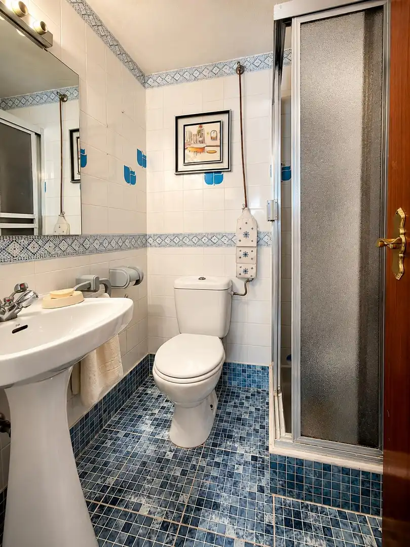 Baño de Piso en venta en Tarragona con Aire acondicionado, Calefacción y Jardín privado