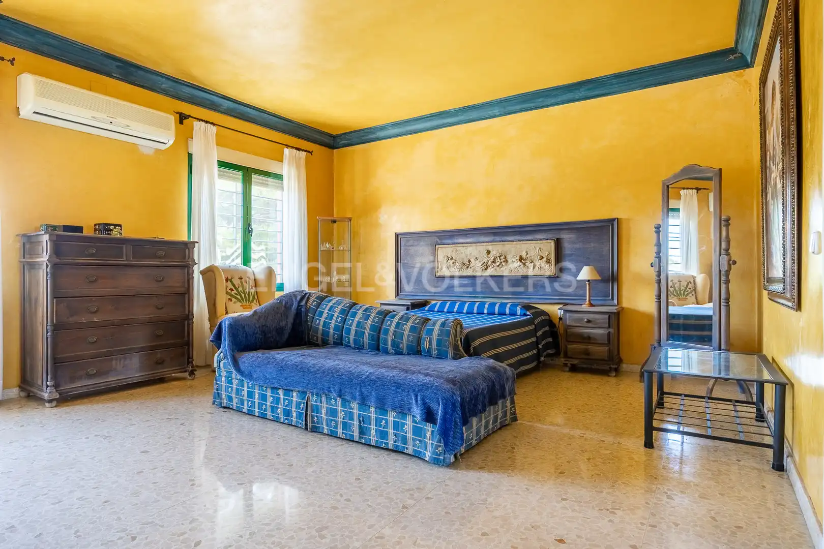 Habitación de Casa o chalet en venta en Carmona con Calefacción, Jardín privado y Terraza