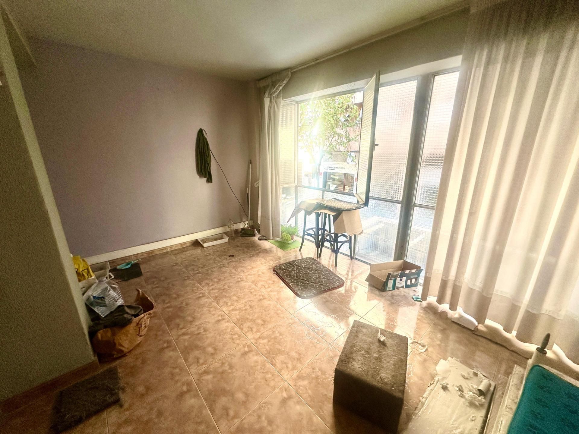 Living room of Office for sale in Alicante / Alacant  with Heating