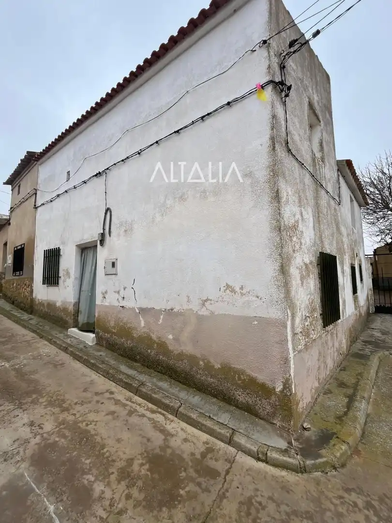 Vista exterior de Casa o xalet en venda en Torrubia del Castillo