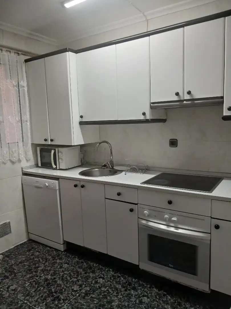 Cuina de Pis en venda en Valladolid amb Calefacció, Parquet i Terrassa