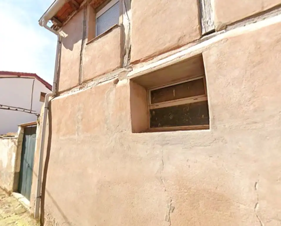 Vista exterior de Casa o chalet en venta en Arenzana de Arriba