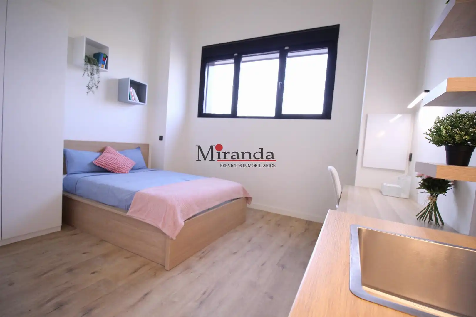 Habitación de Estudio para compartir en Villaviciosa de Odón con Aire acondicionado, Calefacción y Terraza