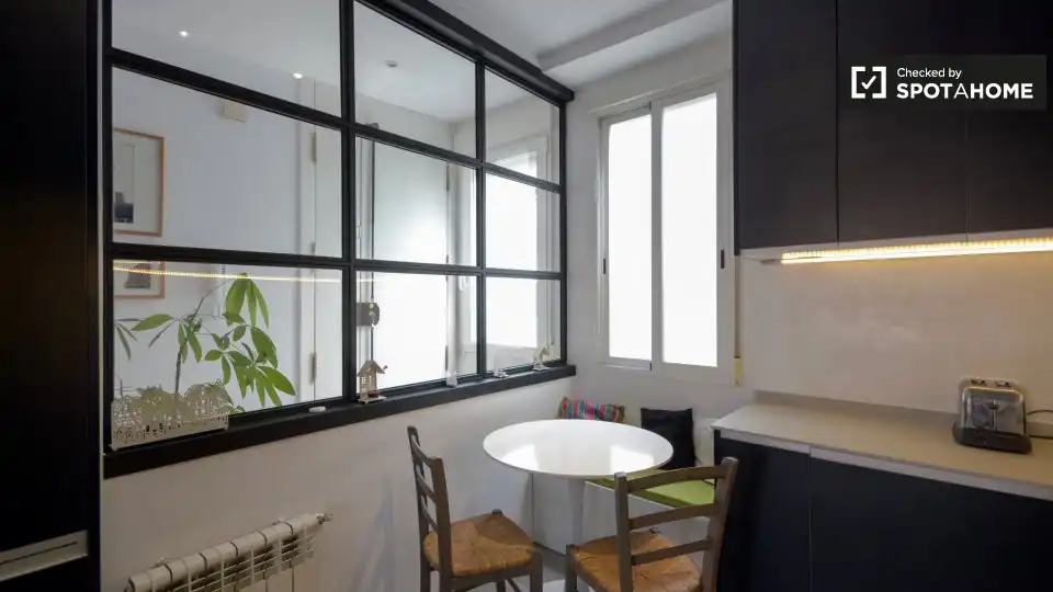 Appartamento con terrazza in affitto a Centro, imagen 14