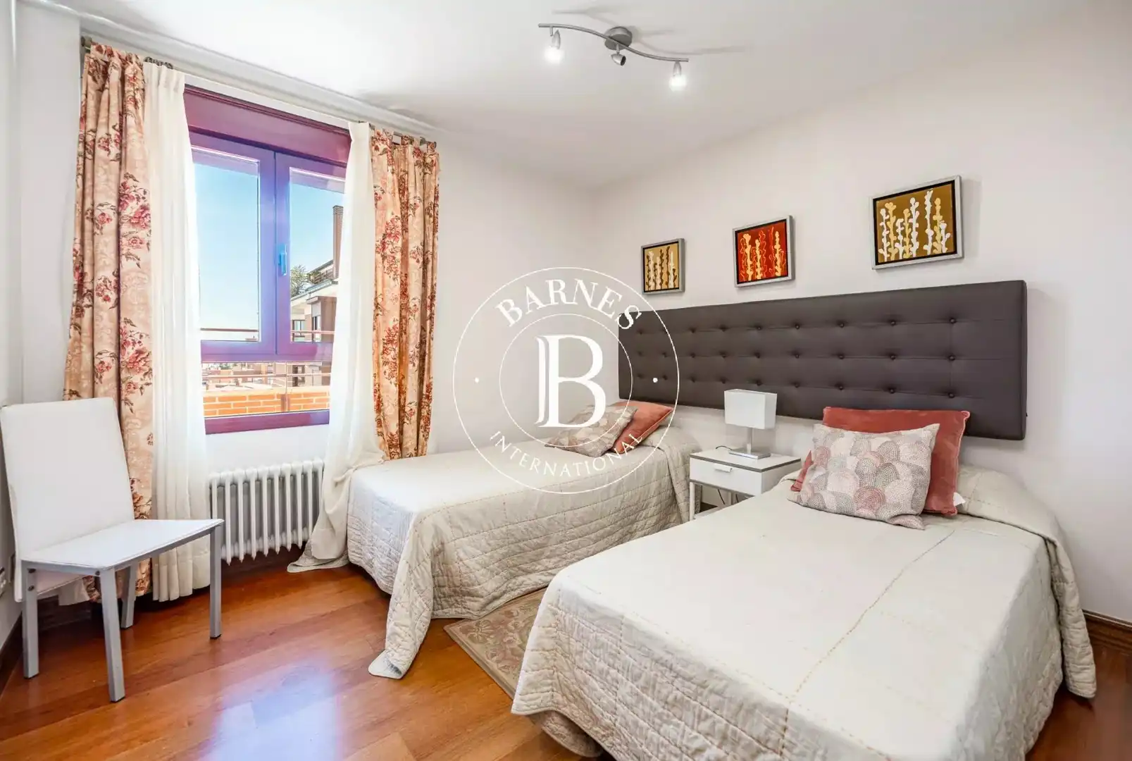 Schlafzimmer von Wohnung zur Miete in Madrid mit Klimaanlage, Heizung und Terrasse
