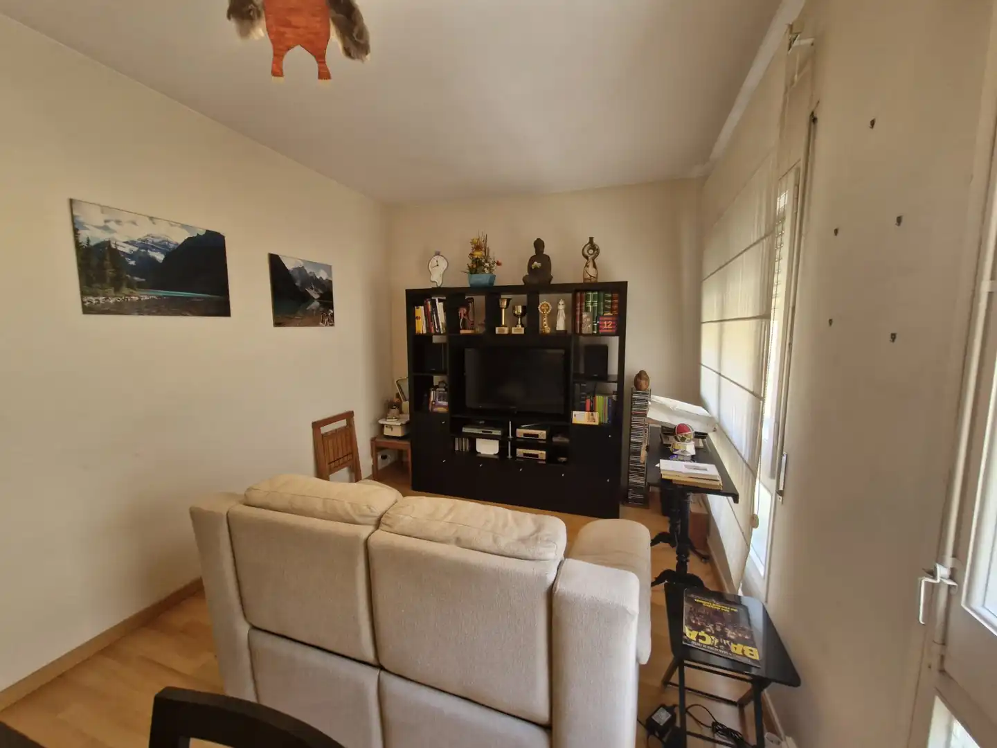 Sala d'estar de Pis en venda en Barcelona amb Parquet i Forn
