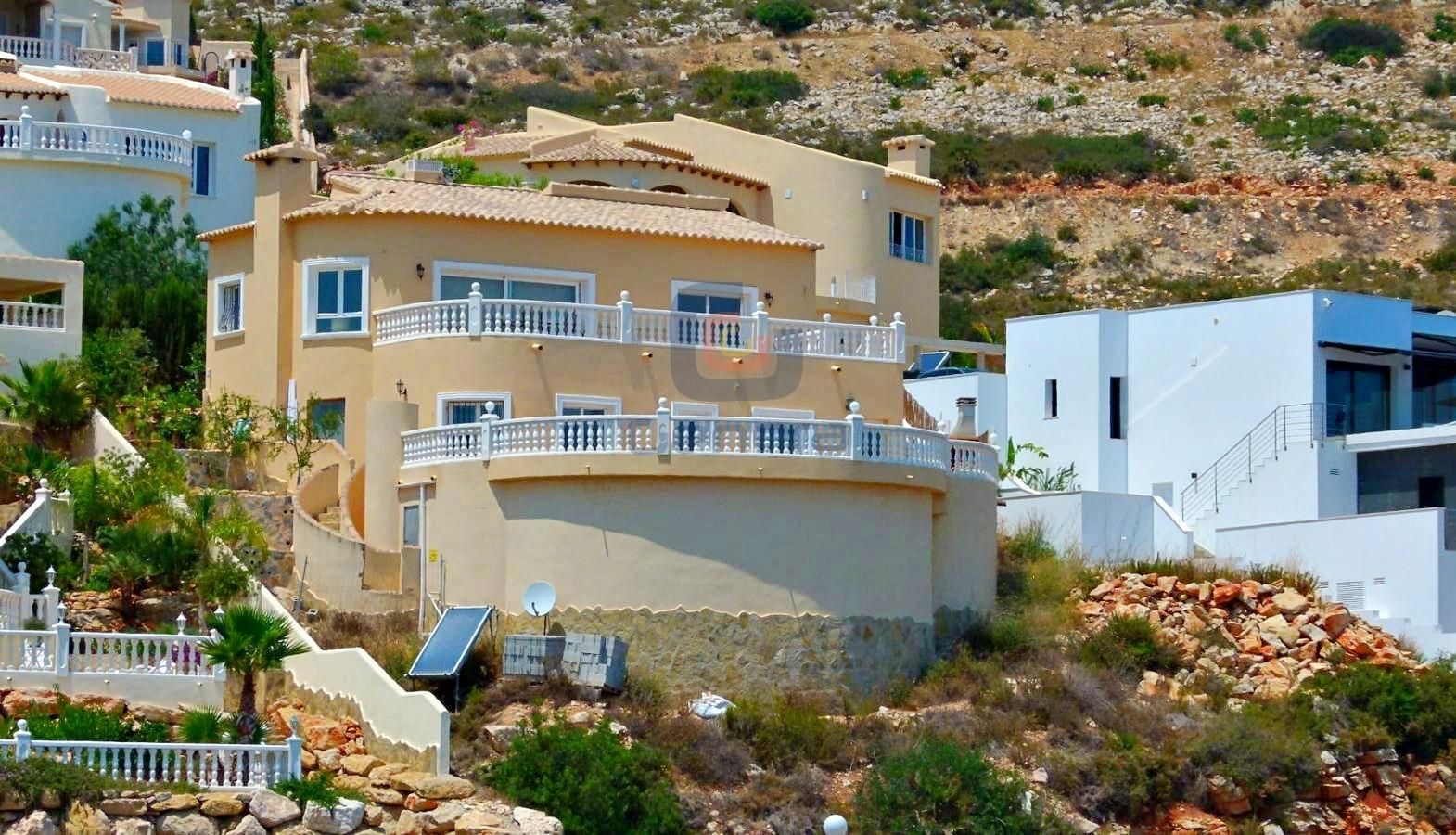 Exterior view of House or chalet for sale in Benitachell / El Poble Nou de Benitatxell  with Air Conditioner, Heating and Private garden