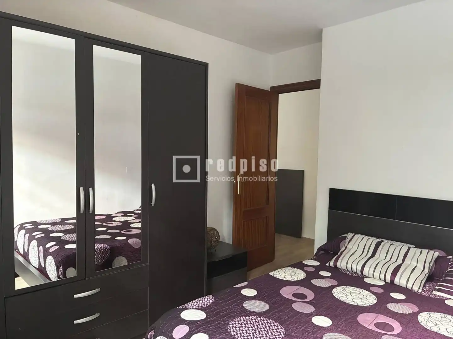 Habitación de Piso en venta en Sevilla con Aire acondicionado, Terraza y Amueblado