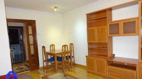 Photo 3 of Flat to rent in Calle Historiador Juan Uria , Milán - Pumarín, Oviedo