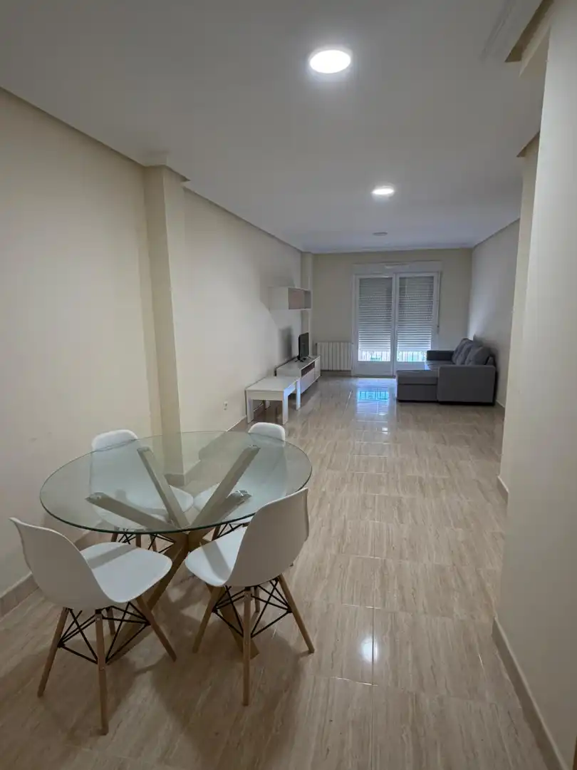 Sala de estar de Piso en venta en Puertollano con Calefacción, Trastero y Amueblado
