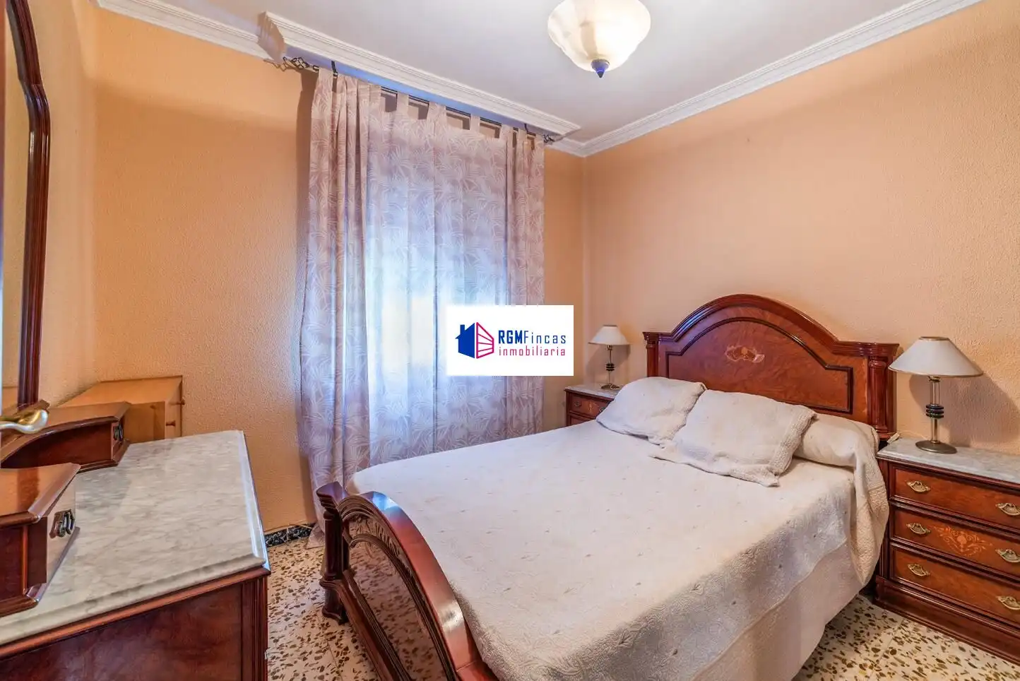 Habitación de Piso en venta en Sevilla con Aire acondicionado