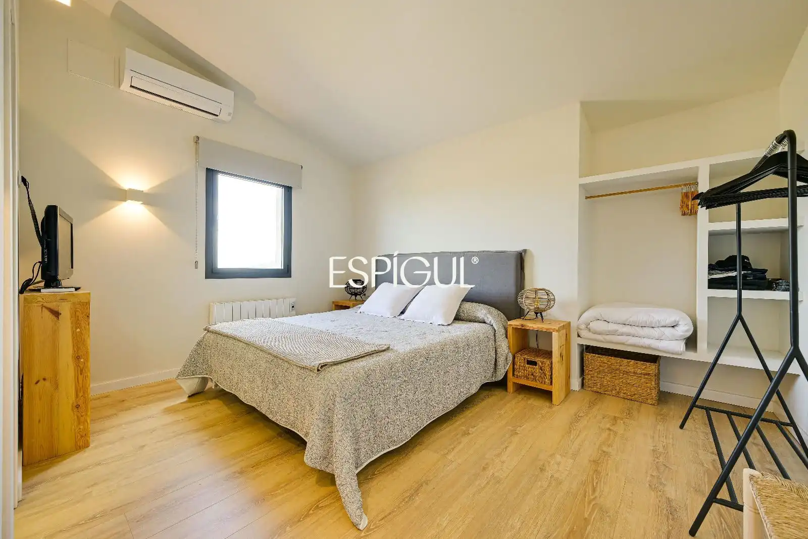 Dormitori de Casa o xalet en venda en La Bisbal d'Empordà amb Aire condicionat, Calefacció i Parquet