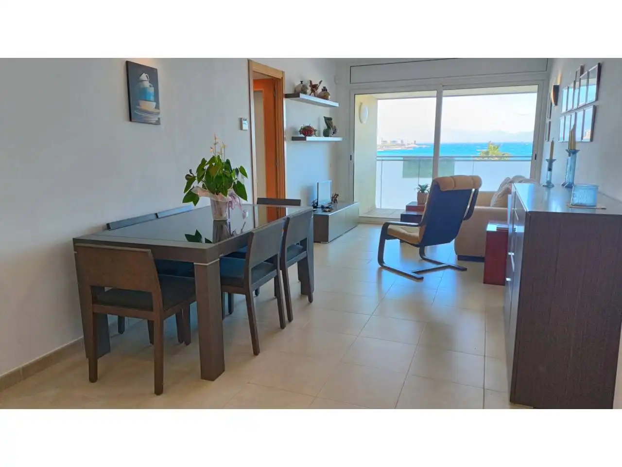 Comedor de Piso en venta en L'Escala con Aire acondicionado, Calefacción y Terraza