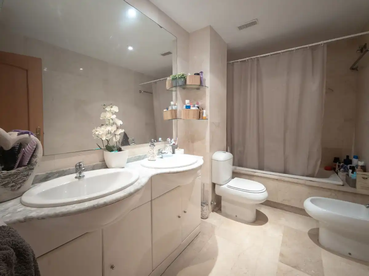Bany de Apartament en venda en San Pedro de Alcántara