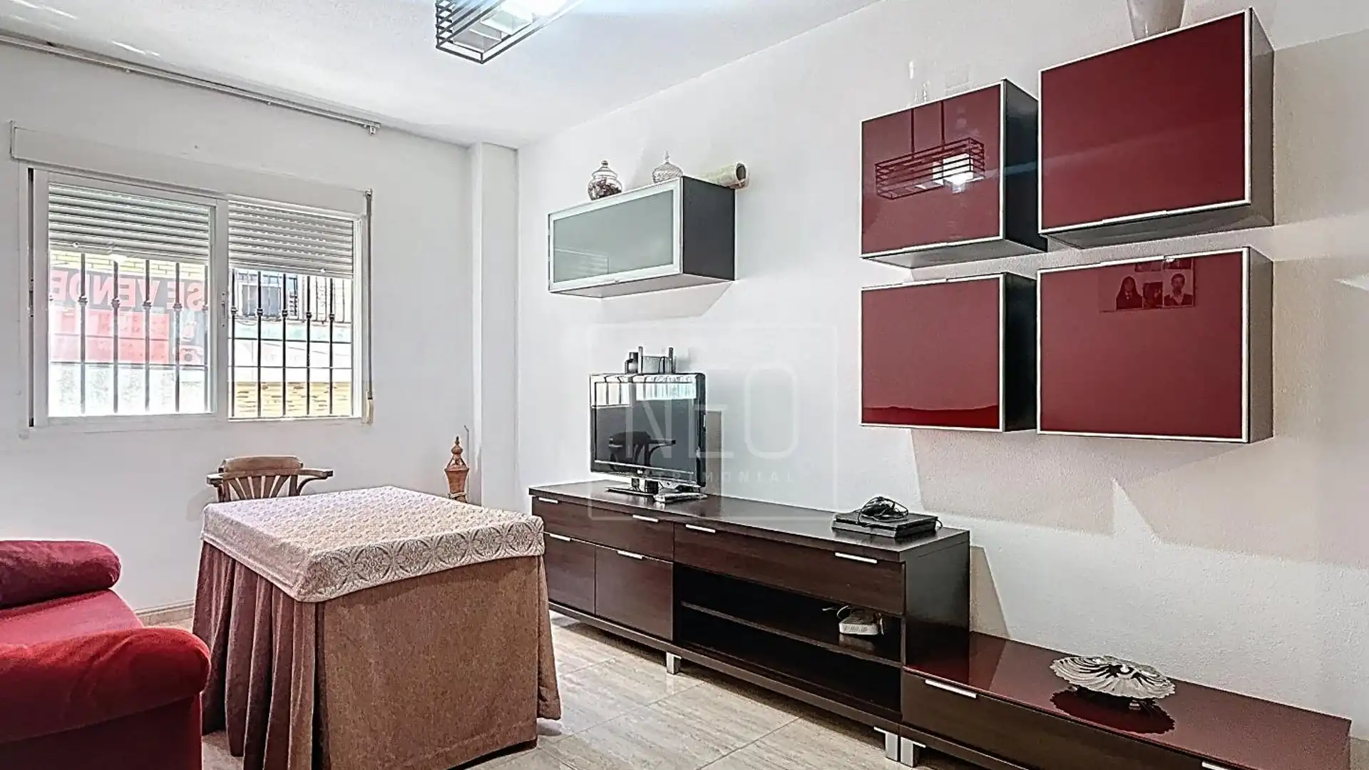 Living room of Planta baja for sale in Churriana de la Vega  with Air Conditioner and Heating