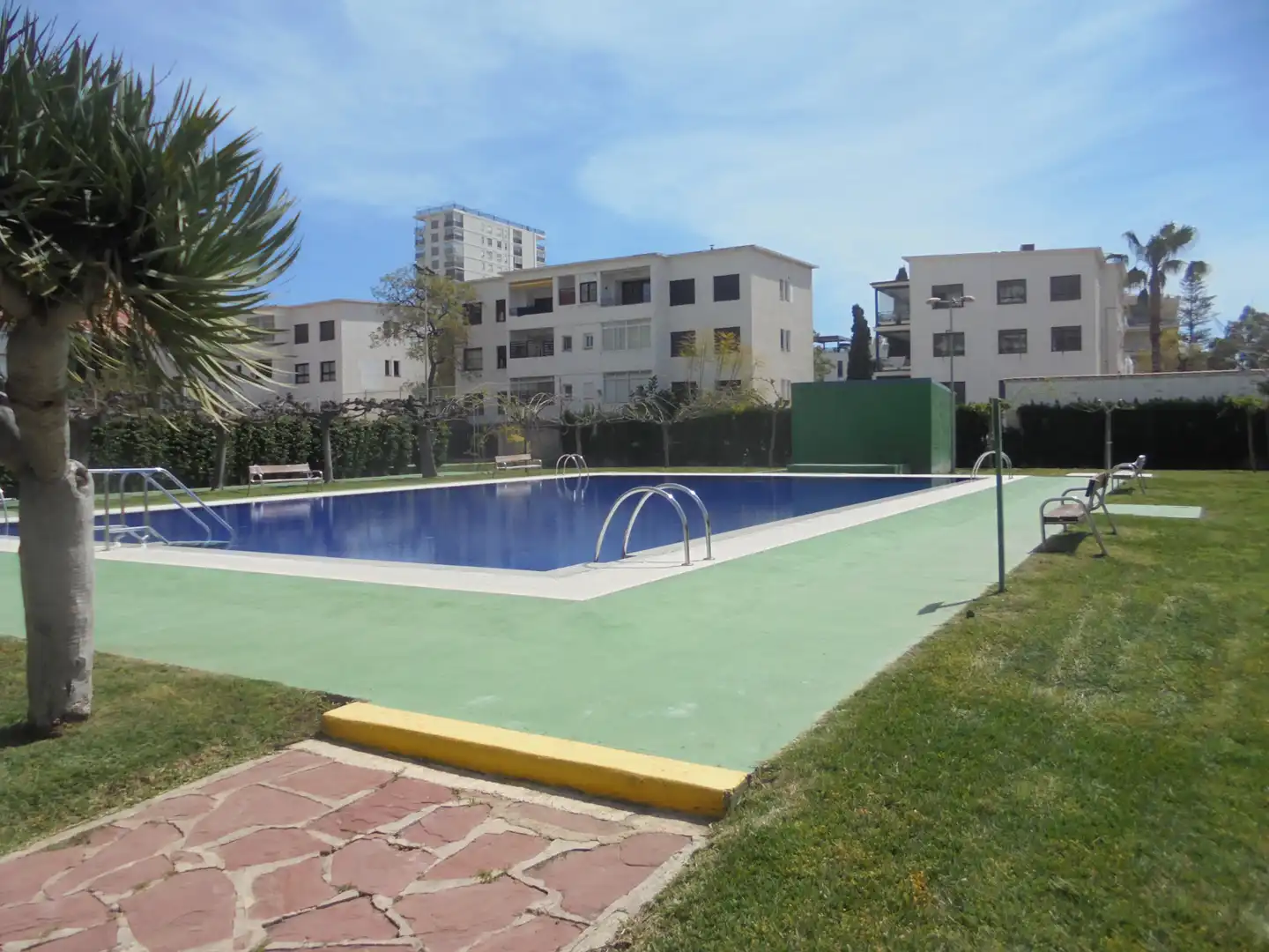 Schwimmbecken von Wohnungen zur Miete in Benicasim / Benicàssim mit Privatgarten, Terrasse und Möbliert