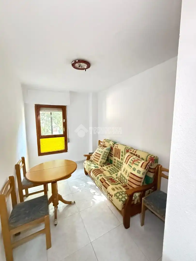 Habitación de Piso en venta en Fuenlabrada con Calefacción, Terraza y Amueblado