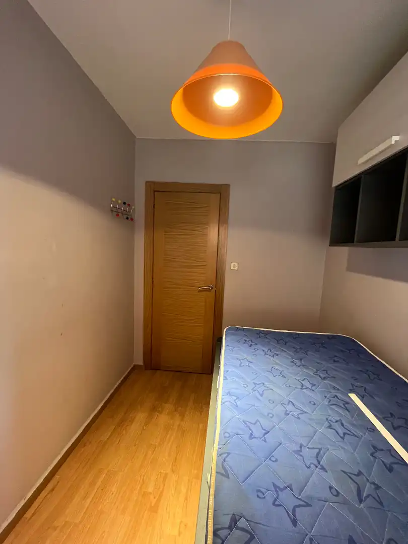 Habitación de Piso de alquiler en Redondela con Calefacción, Amueblado y Horno