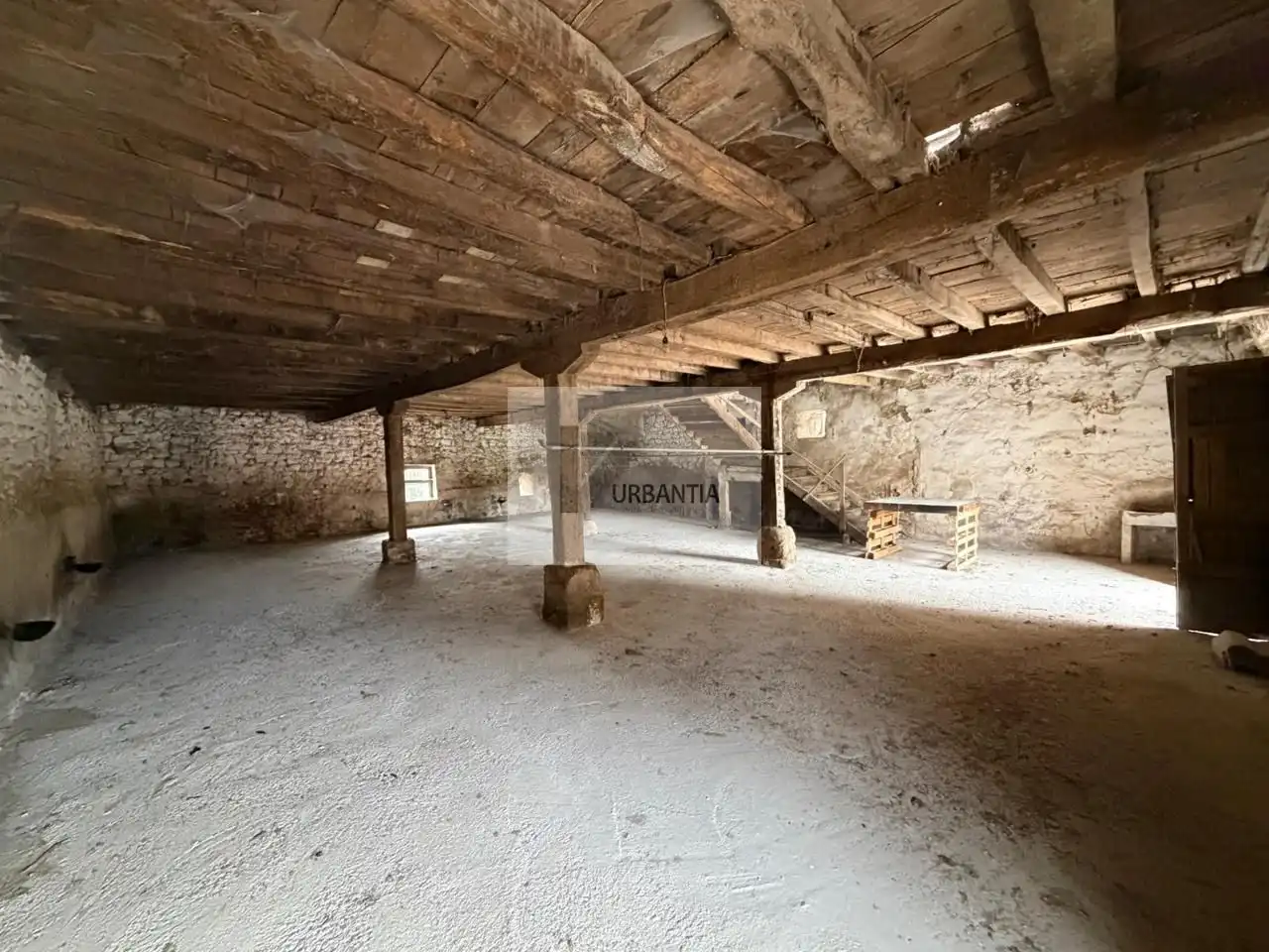 Country homes for sale in Basaburua, Navarra