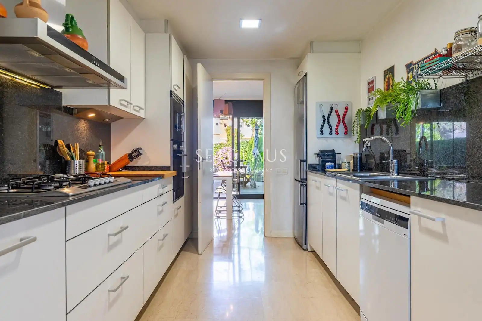Cocina de Casa adosada en venta en Premià de Mar con Aire acondicionado, Calefacción y Jardín privado