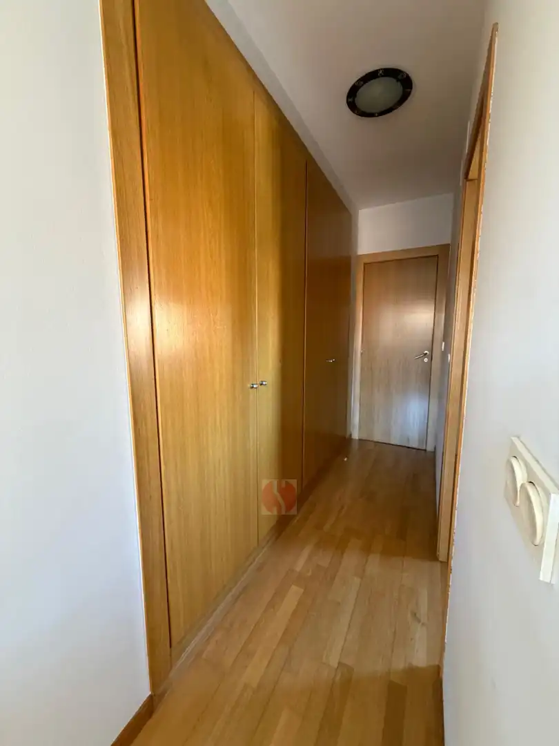 Ático en venta en Granada con Calefacción, Parquet y Terraza